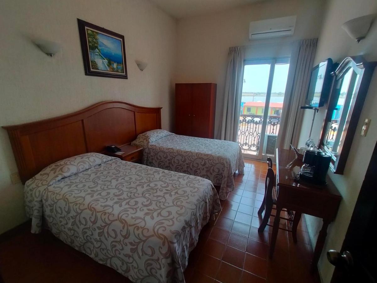 Hotel Posada Dona Lala トラコタルパン エクステリア 写真