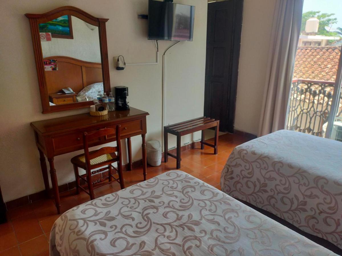 Hotel Posada Dona Lala トラコタルパン エクステリア 写真