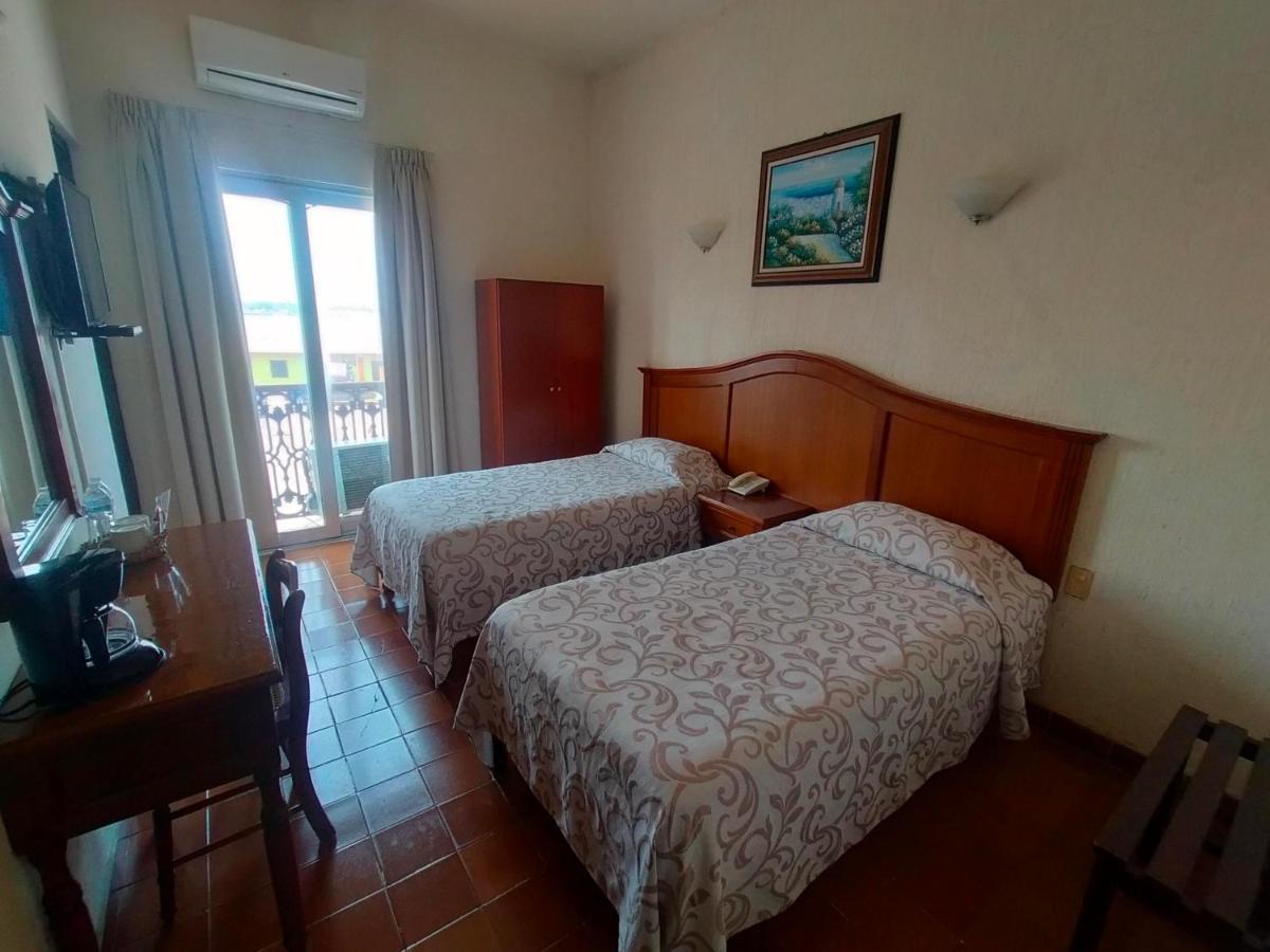 Hotel Posada Dona Lala トラコタルパン エクステリア 写真
