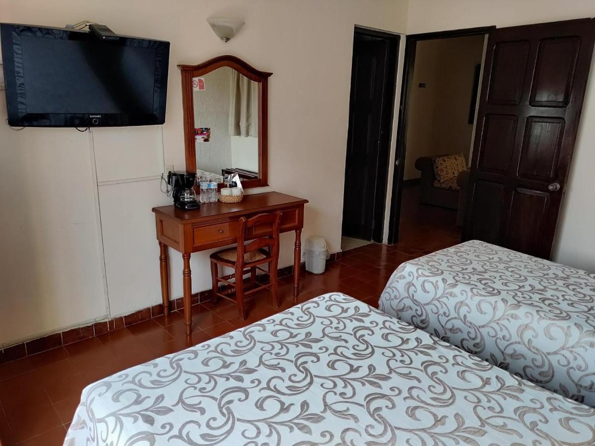 Hotel Posada Dona Lala トラコタルパン エクステリア 写真