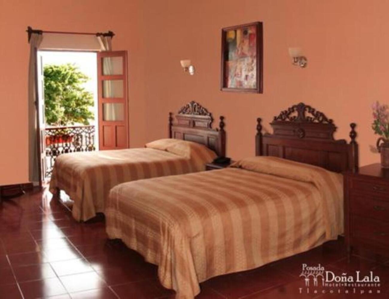 Hotel Posada Dona Lala トラコタルパン エクステリア 写真