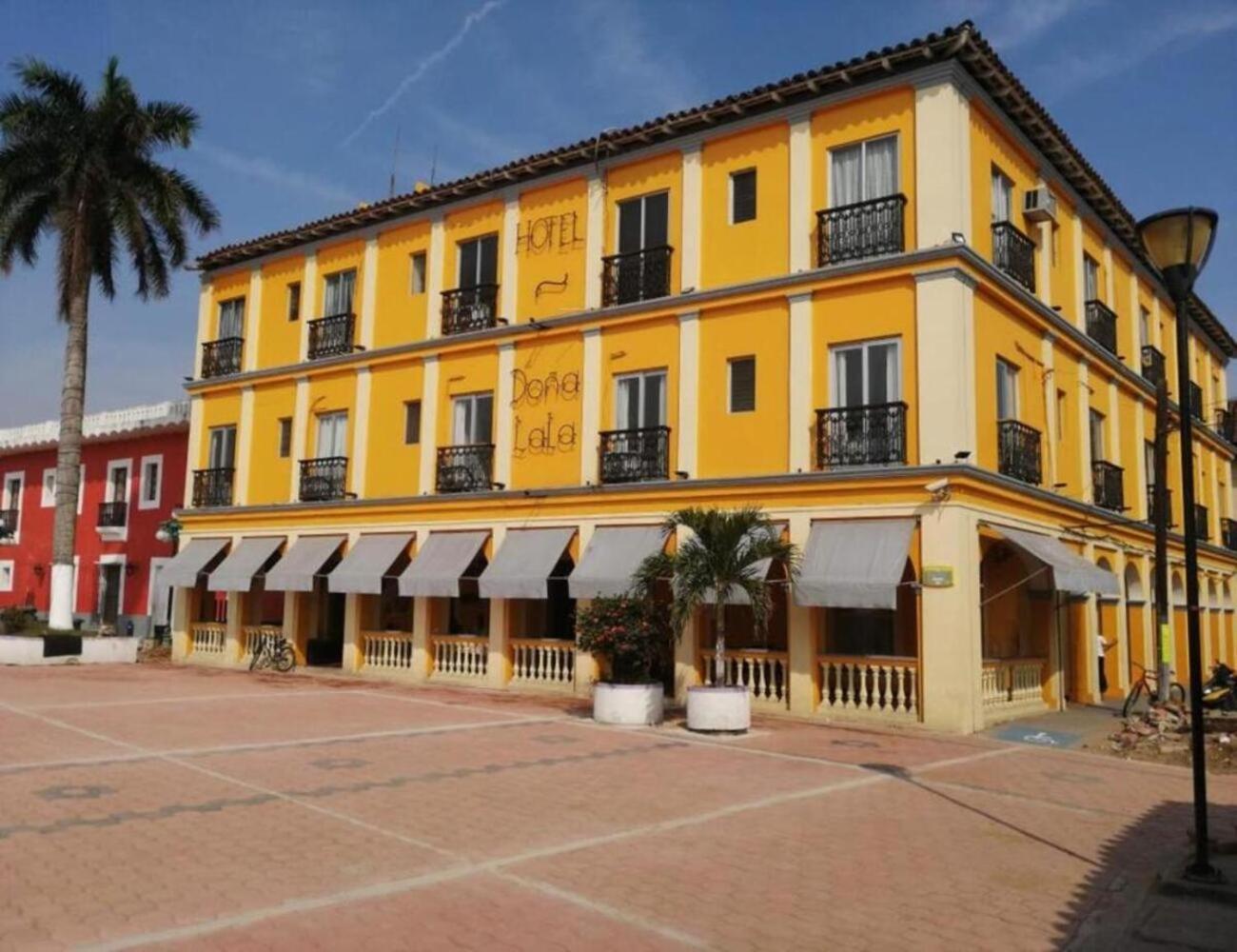 Hotel Posada Dona Lala トラコタルパン エクステリア 写真