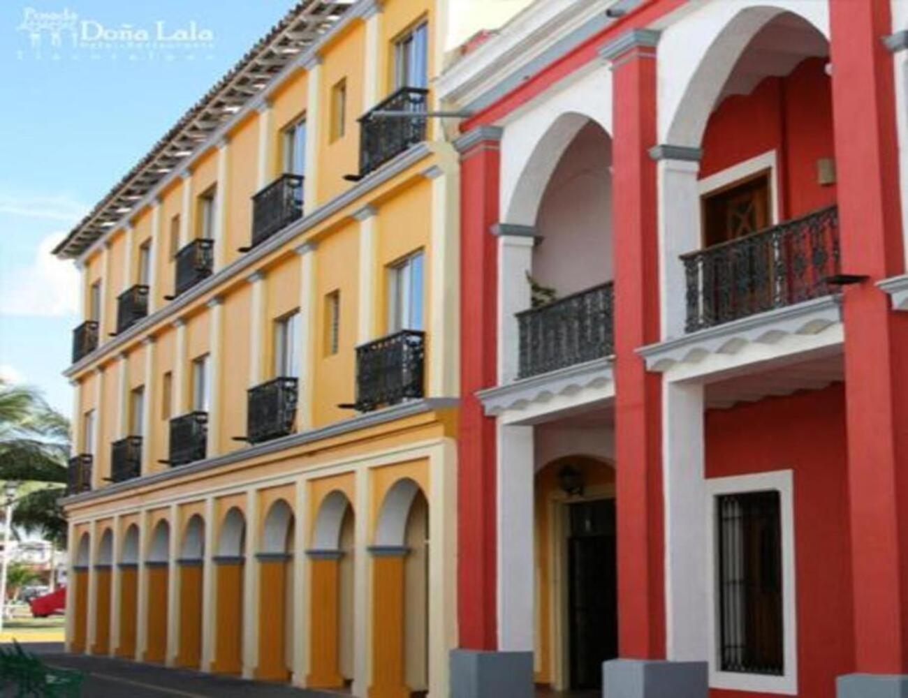 Hotel Posada Dona Lala トラコタルパン エクステリア 写真